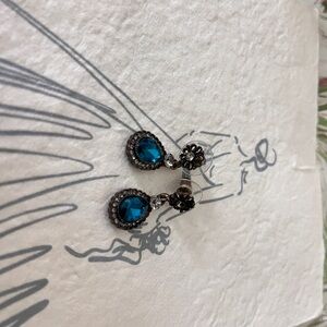 Vintage style crystal earring